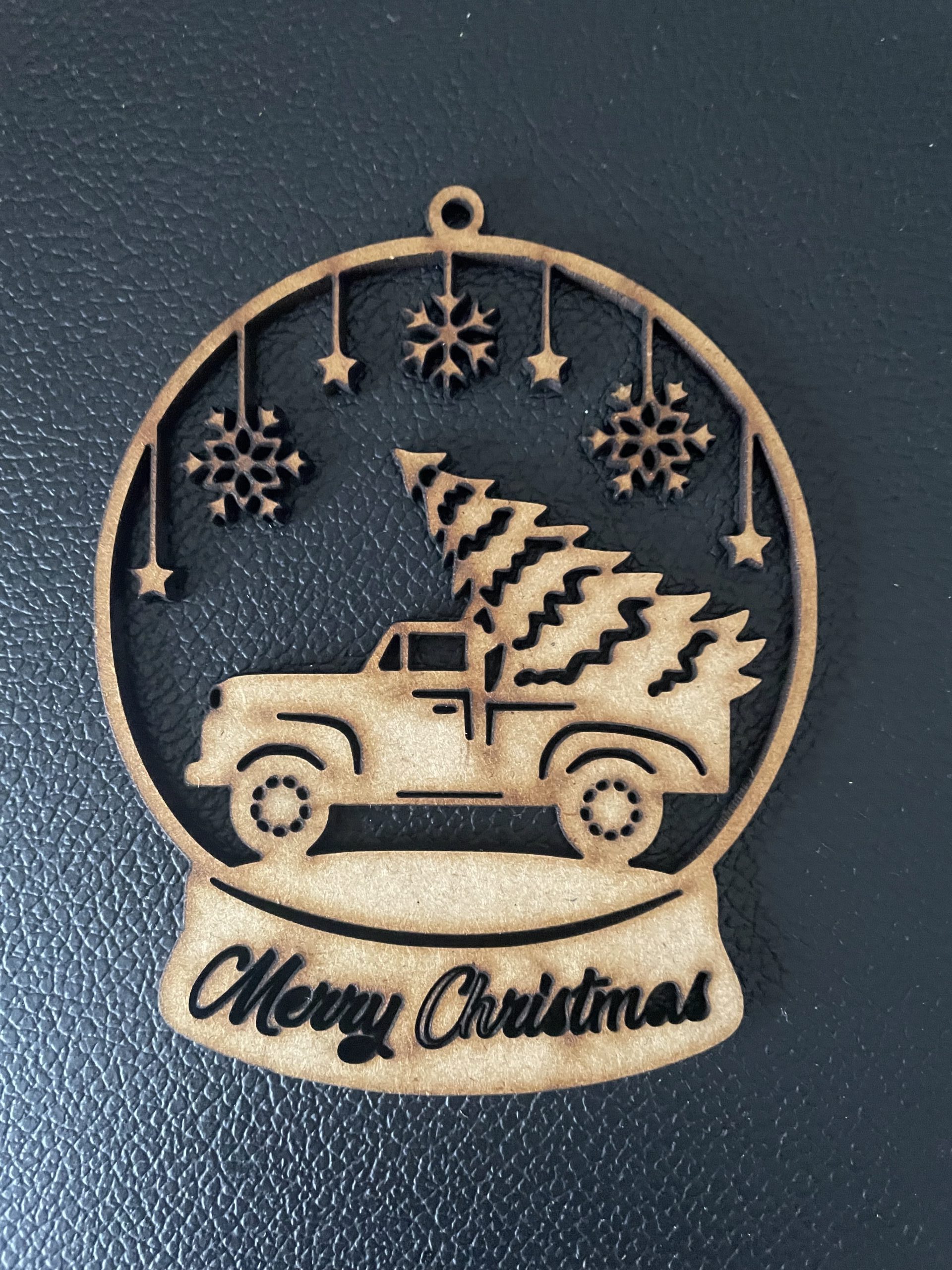 Boules de Noël en bois personnalisées – 6 modèles au choix, texte ou prénom à graver – Image 7