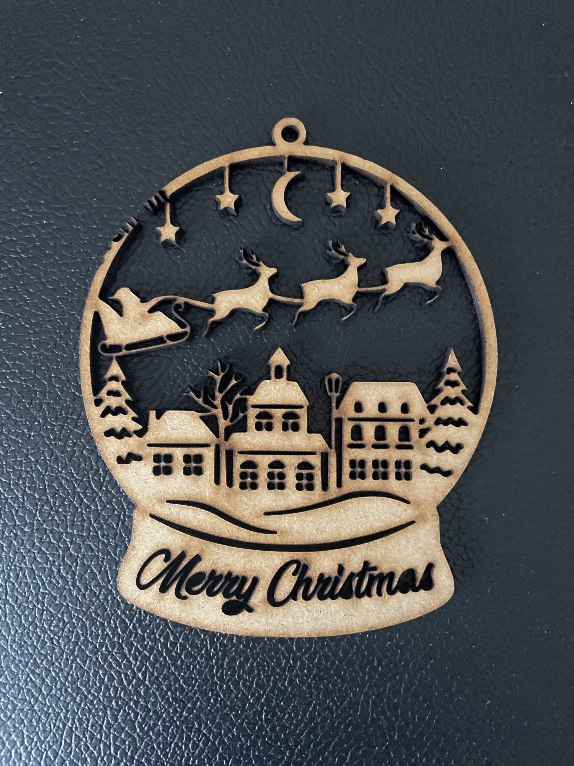 Boules de Noël en bois personnalisées – 6 modèles au choix, texte ou prénom à graver – Image 8