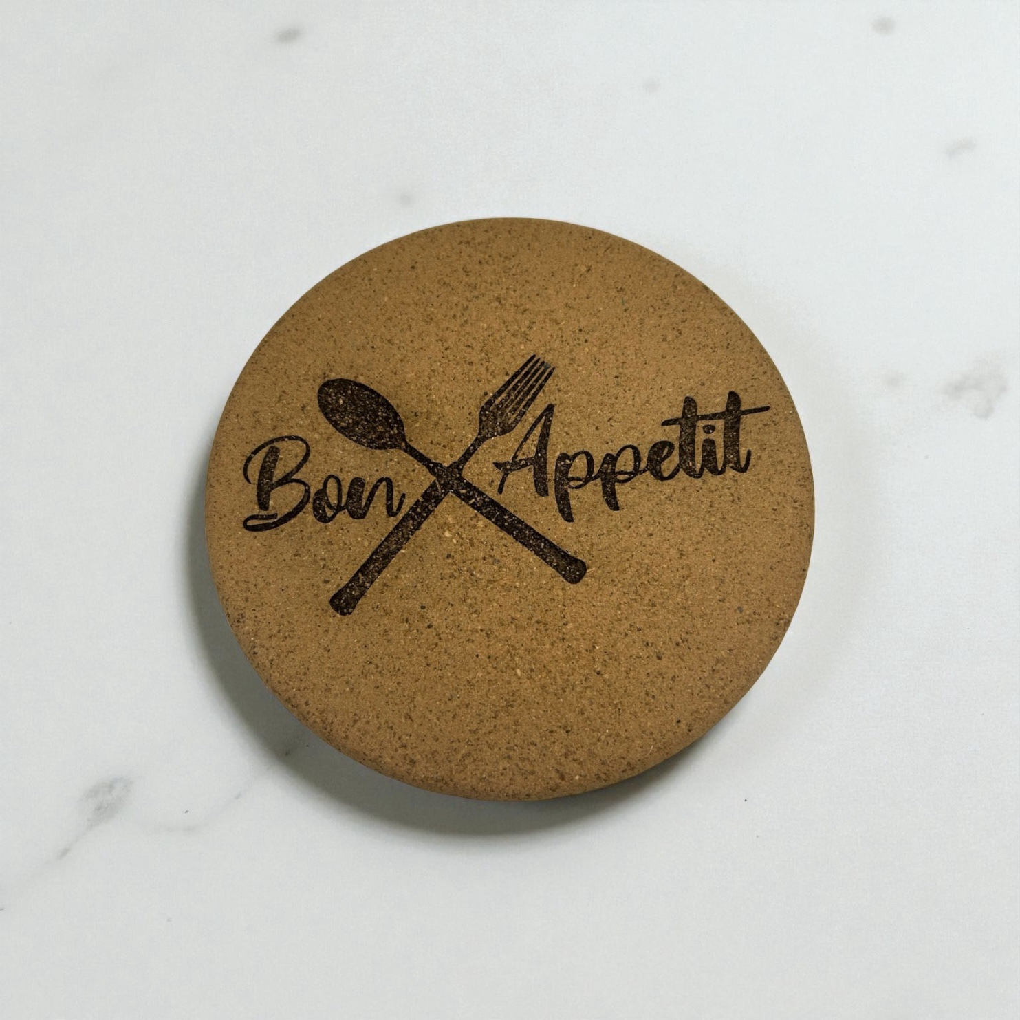 Dessous de plat liège gravé Bon Appétit : L’accessoire pratique et élégant pour accompagner tous vos repas – Image 2