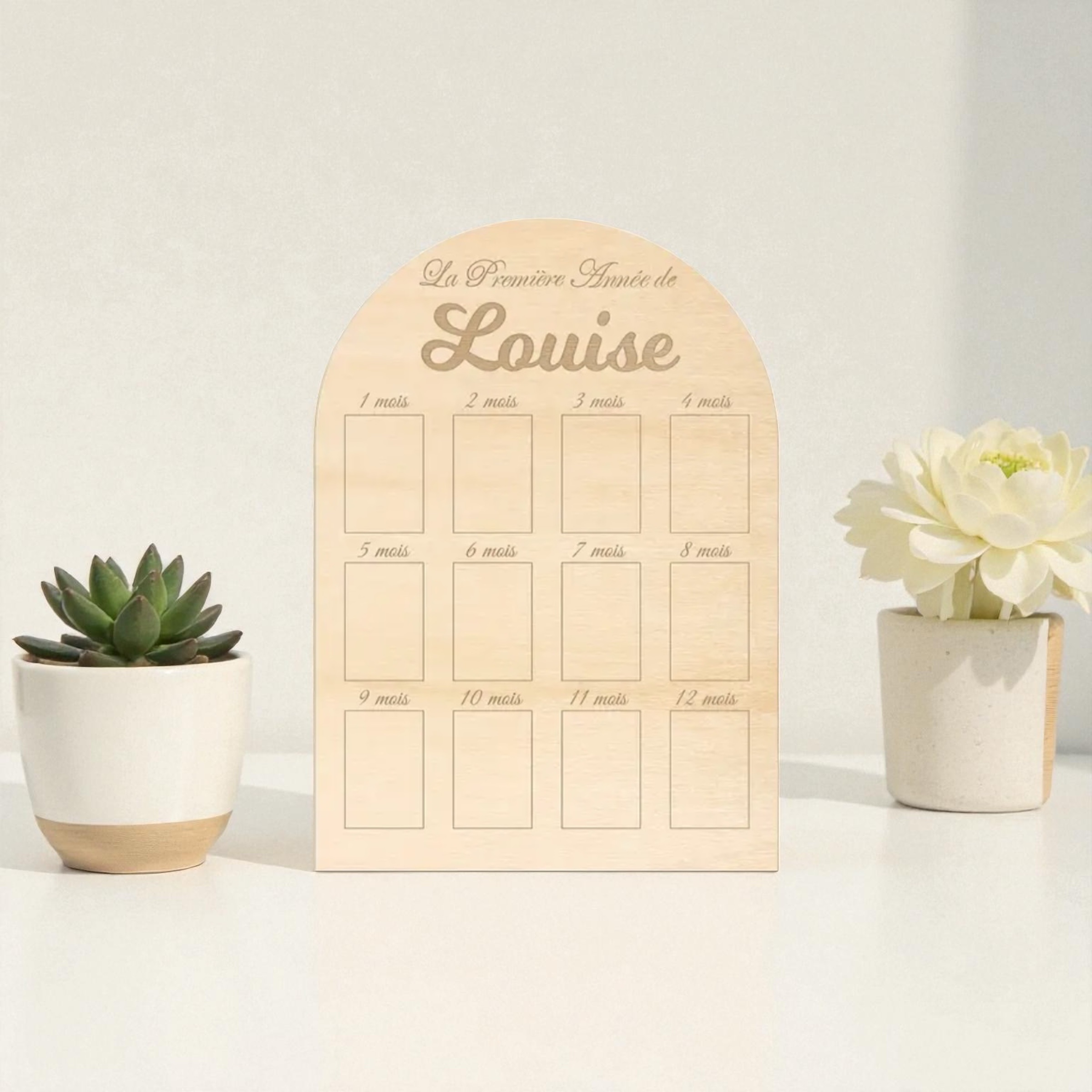 Tableau photo en bois personnalisé – Ma première année de bébé (prénom au choix)