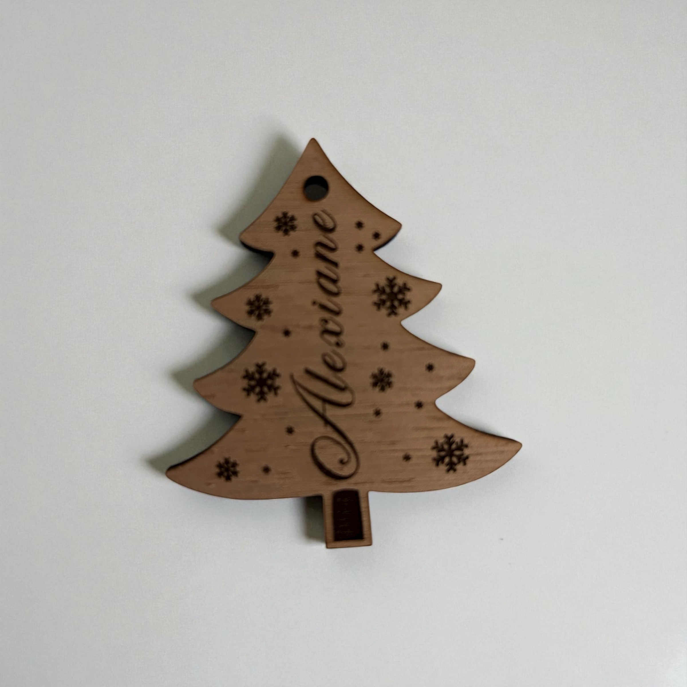 Suspension sapin bois personnalisé prénom – Décoration Noël artisanale – Image 3